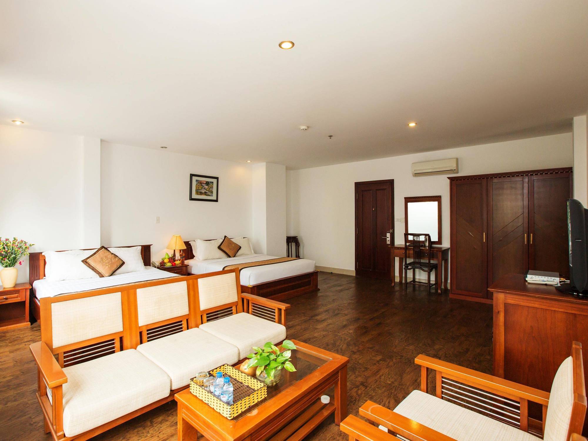 Golf Hotel Ho Chi Minh City Exterior photo